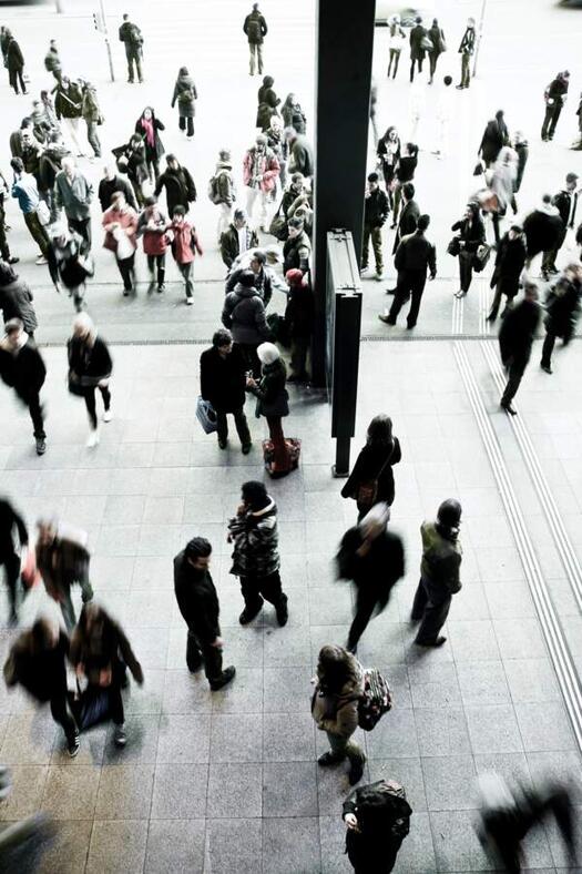 Passants dans la rue